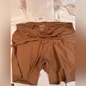 Wool& Mocha size 2X Bike Shorts, NWOT